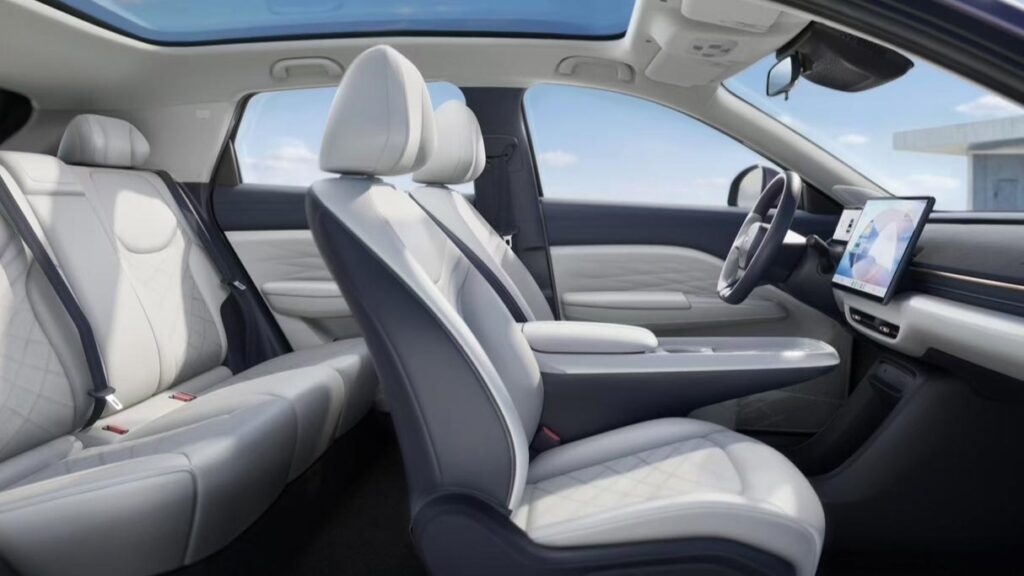Side view of the white leather interior of the ARCFOX T1 electric SUV